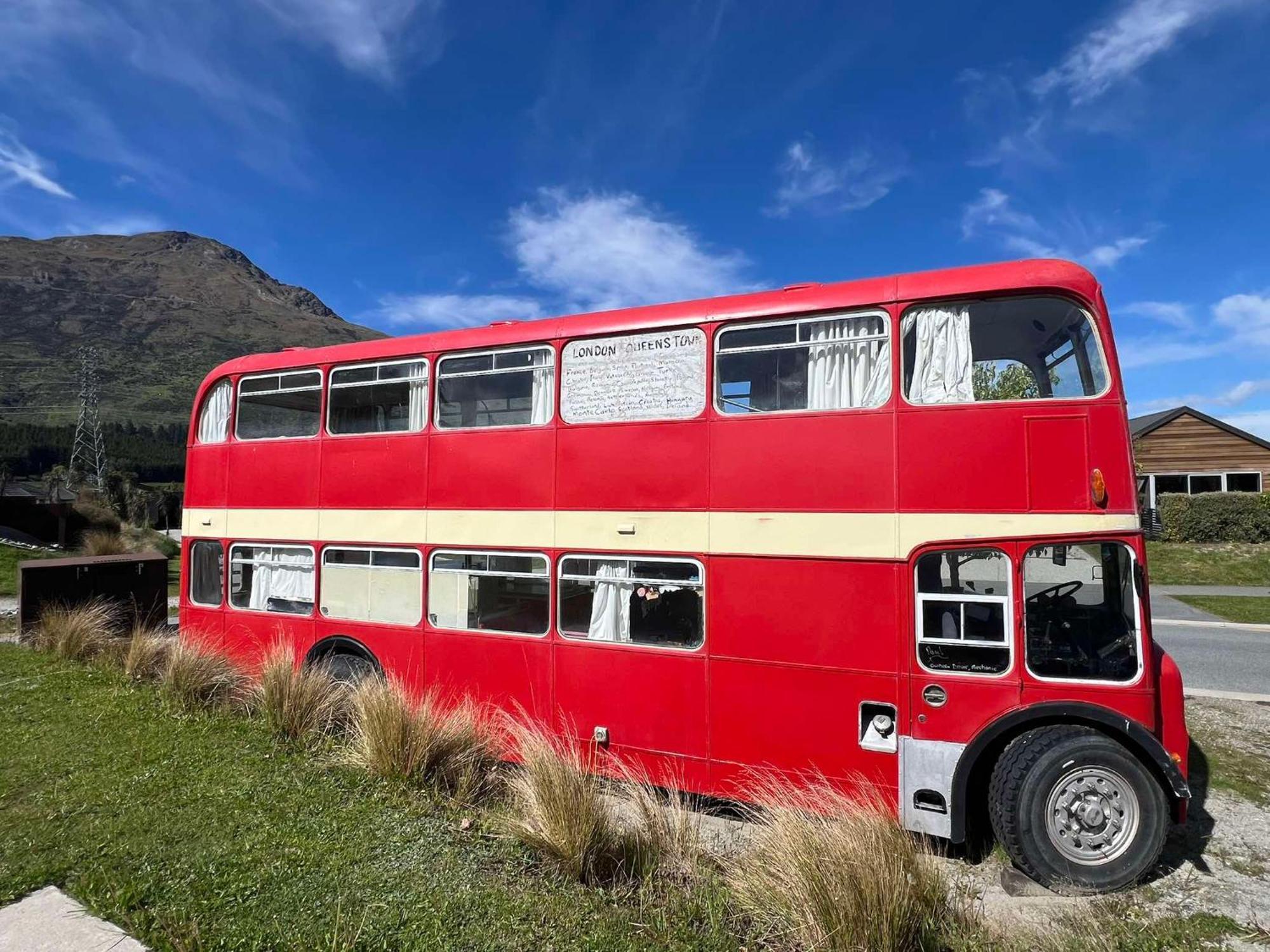 Decker Daze Queenstown Eksteriør billede
